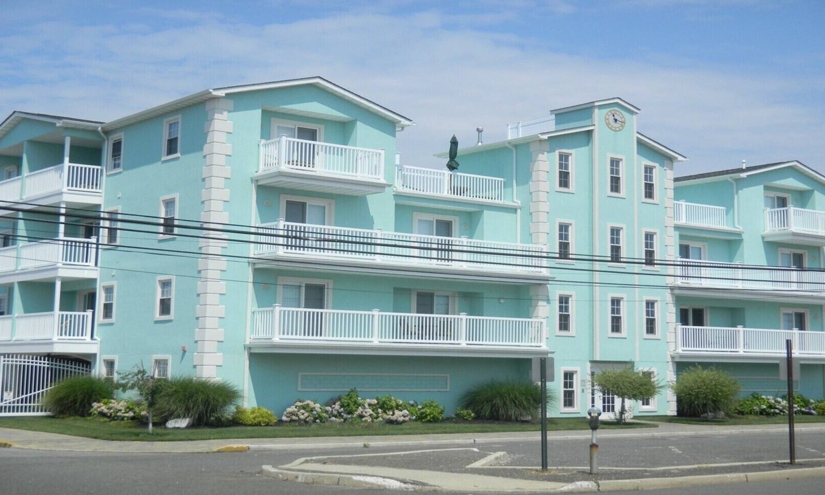 Seaside Heights Condo | Roof top pool & game room, 2 blocks to beach, 2/bedrooms, beach passes included