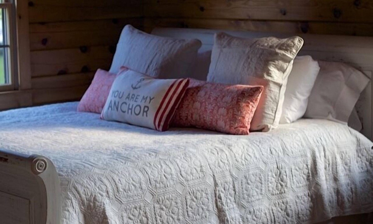 Lewisville Cabin | Rustic Chic Cabin In Southern Chester County PA