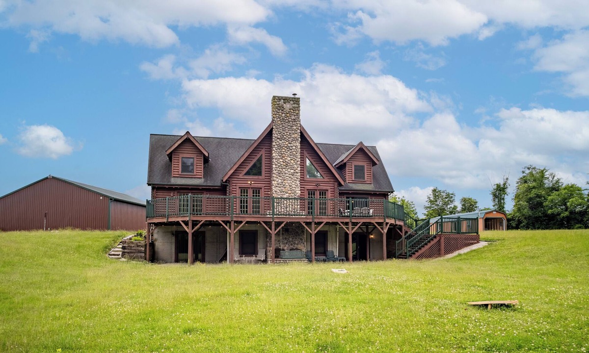 Alexandria Cabin | Rustic Log Retreat on Eleven Acres. Sleeps 24. Pond and close to Intel.