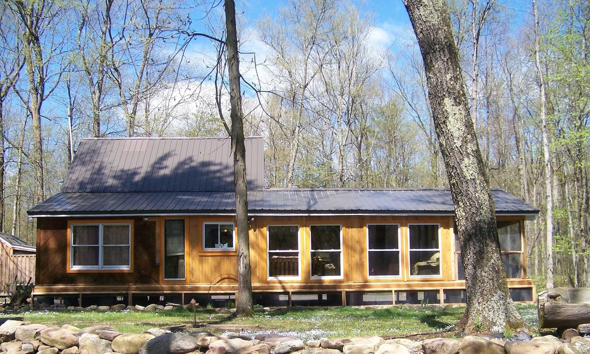 Millmont Cabin | Secluded Cabin on the banks of the world-famous Penns Creek
