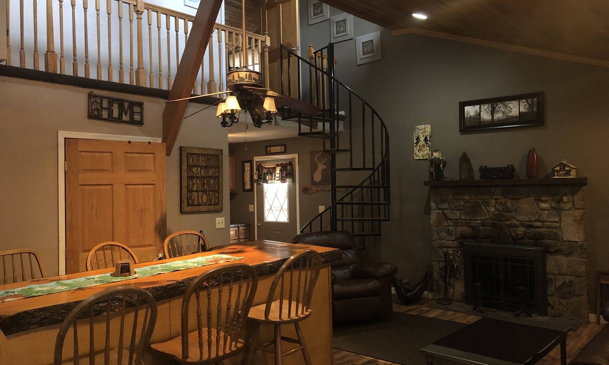 Jefferson Township House | Seven Springs/Hidden Valley Amazing Home- Mountainview (Secluded and Private)