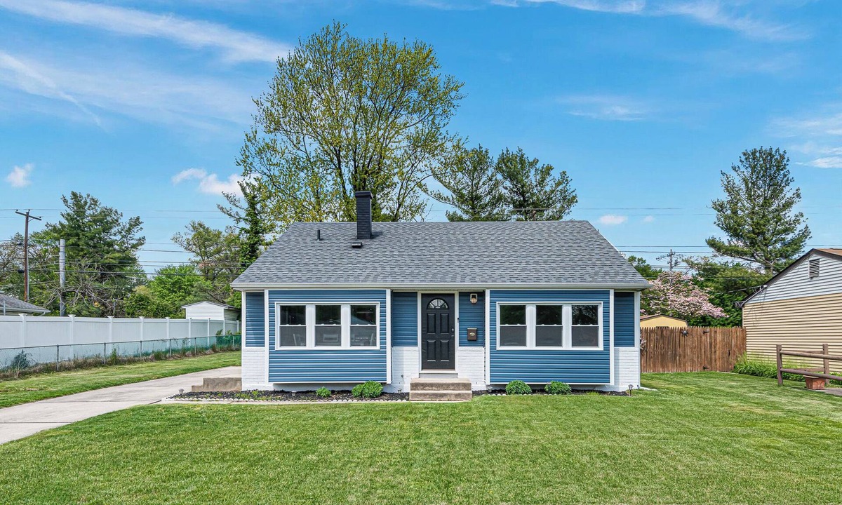 Yorkshire House | Short walk to University of Delaware