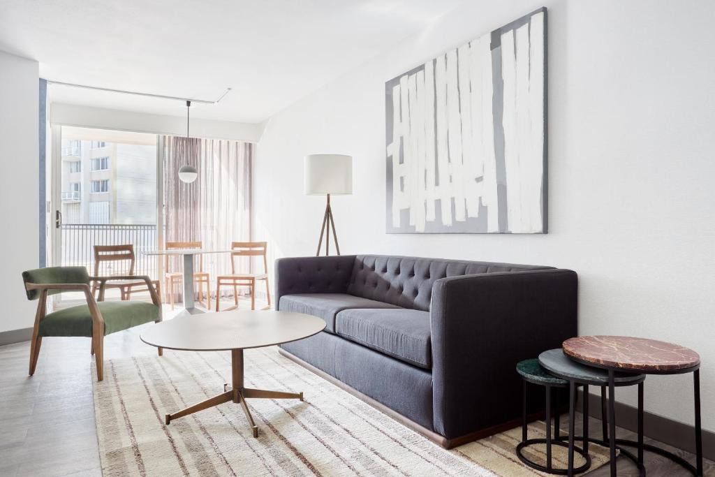 Sonder | Logan Square