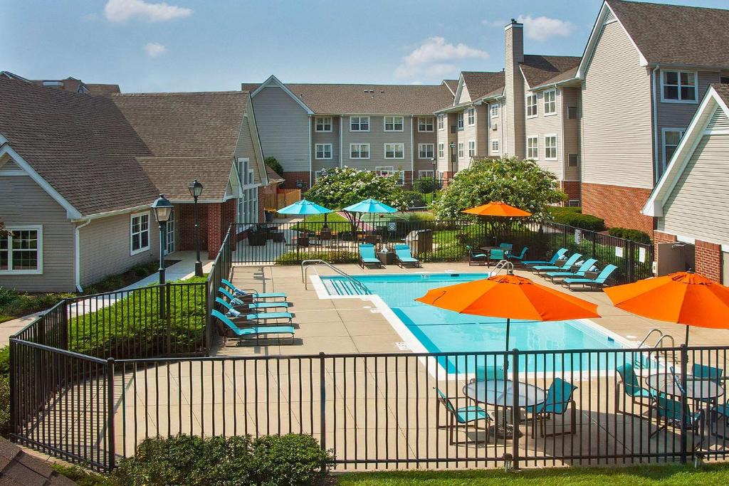 Linthicum Heights Hotel | Sonesta ES Suites Baltimore BWI Airport