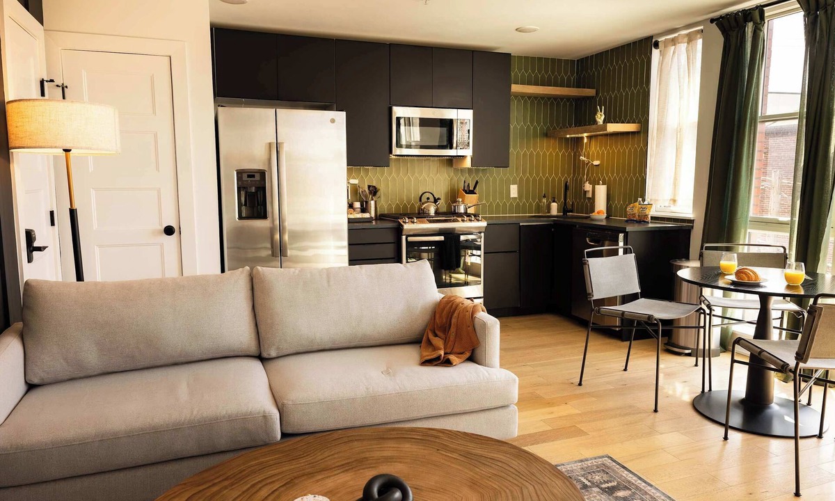 Fishtown Apartment | Sosuite | 2BR Apt w W/D, Split Level