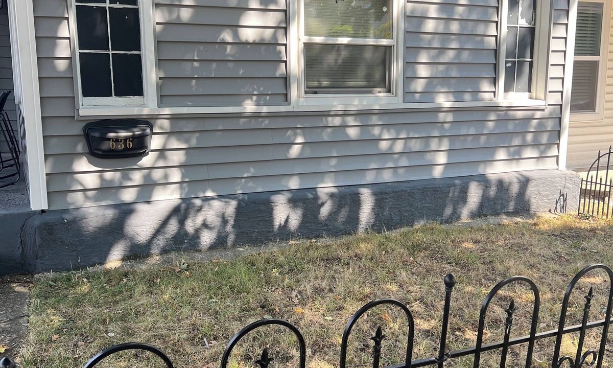 Downtown Columbus House | Spacious 5-bedroom house with AC and WiFi in welcoming Columbus