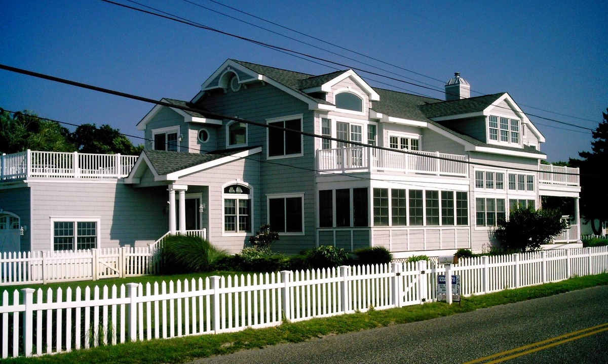 North Cape May House | Spacious North Cape May Waterfront home on Delaware Bay comfortably sleeps 14