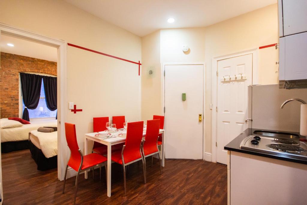 NoMad Apartment | STUDIO PLUS - 2 Bedroom Apartment in Midtown