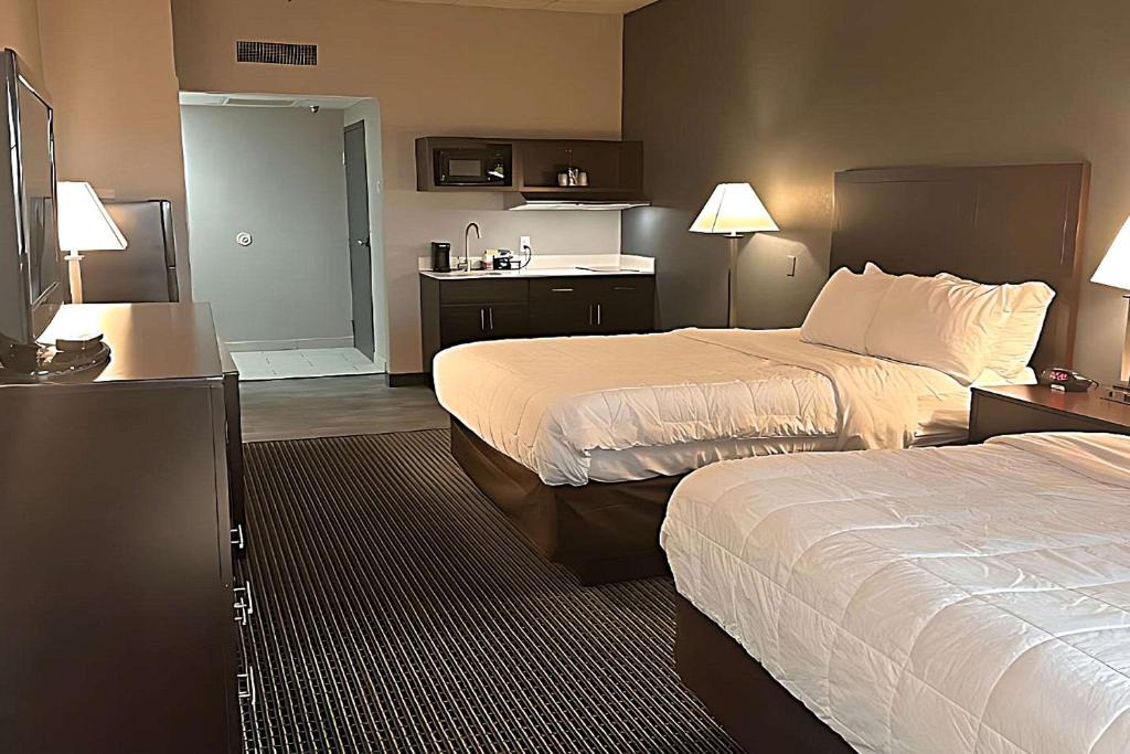 Holiday City Hotel | Suburban Studios Montpelier