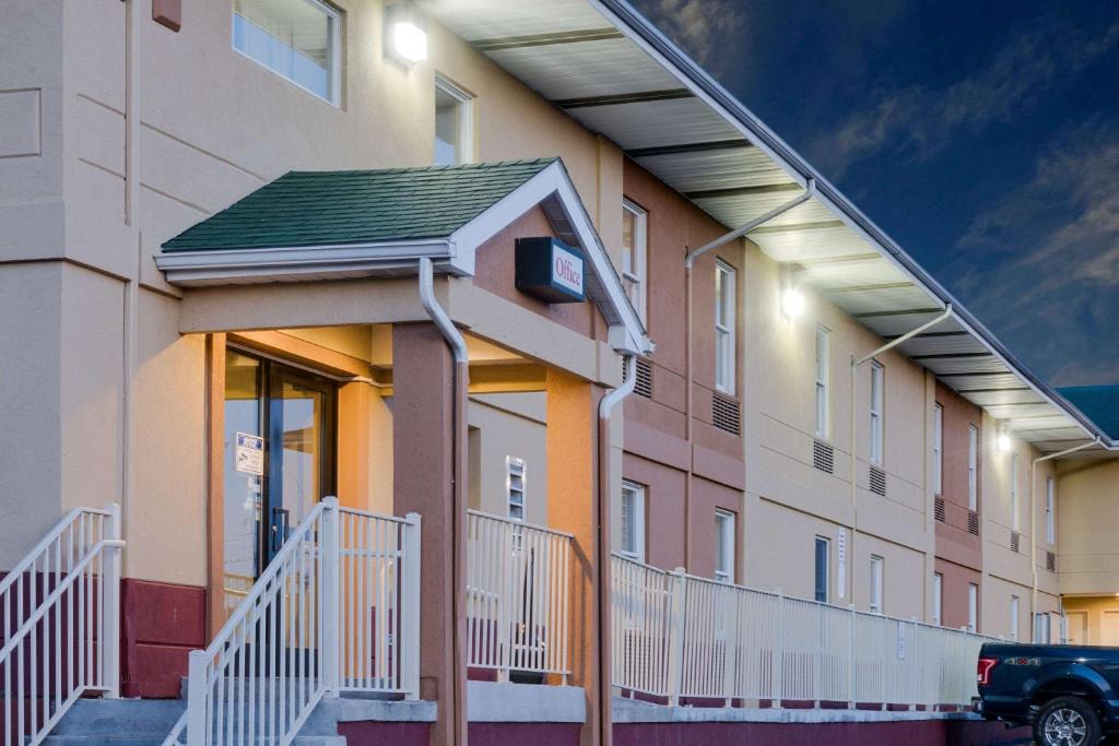 Allentown Hotel | Super 8 by Wyndham Allentown
