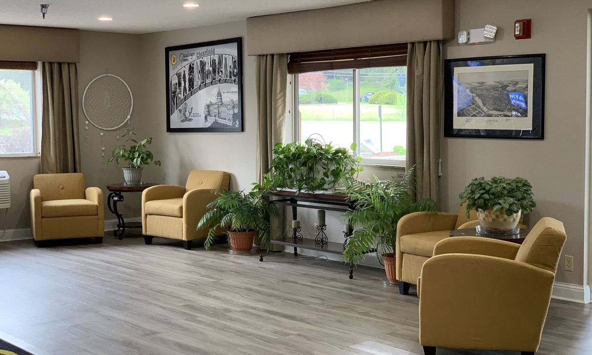 Clearfield Hotel | Super 8 by Wyndham Clearfield