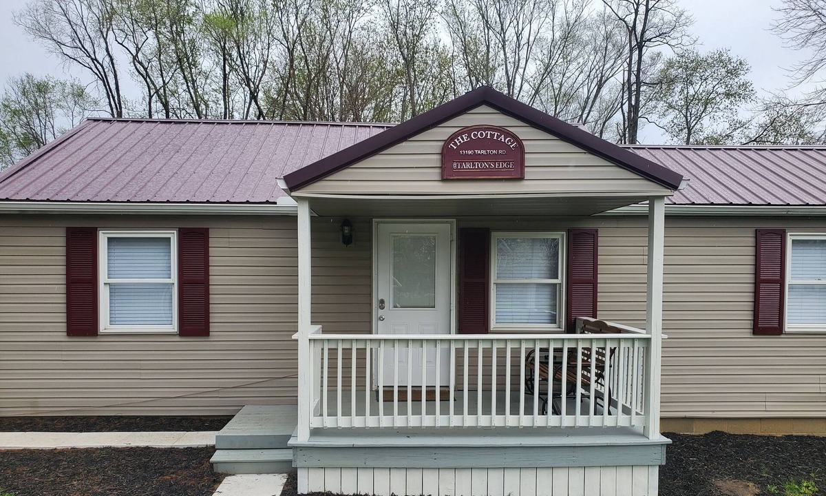 Hallsville Cottage | The Cottage @ Tarlton's Edge