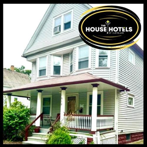 Lakewood Apartment | The House Hotels - Ridgewood Lower
