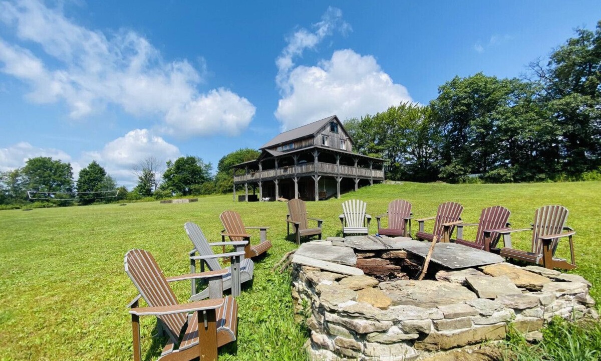 Ulster Apartment | The Lodge by Towanda & Sayre PA