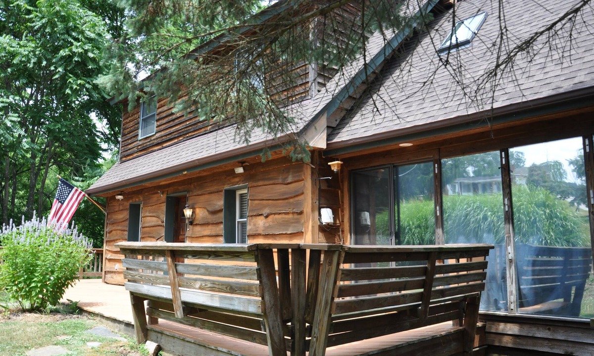 Middletown House | The Poplar Place at the foot of South Mountain!
