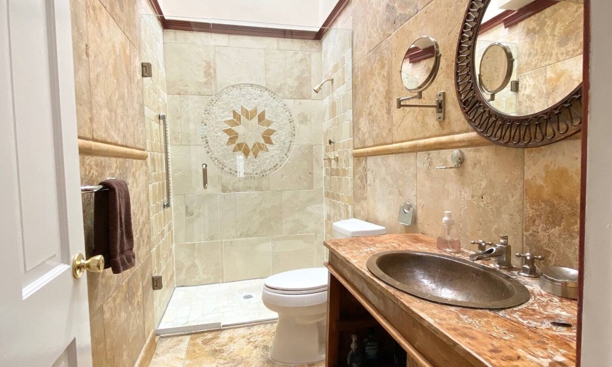 Capitol Hill House | The Smithsonian Vacation House - Walk To The Museums - Free Parking - Waterfront