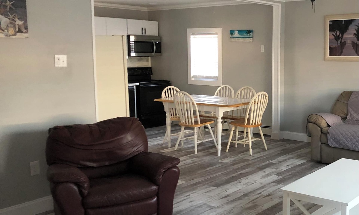 Brigantine House | TOP LOCATION IN BRIGANTINE! SPACIOUS HOME> NEAR BEACH, CASINOS>LOW PET FEE!