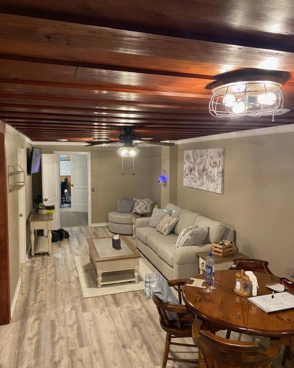 New Bethlehem Apartment | Trail-side Hotel Motel BBC BnB