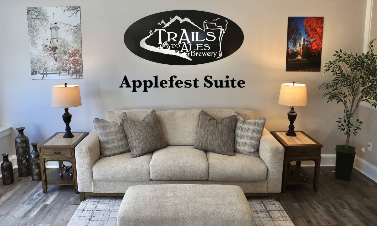 Franklin Apartment | Trails to Ales Applefest Suite 2