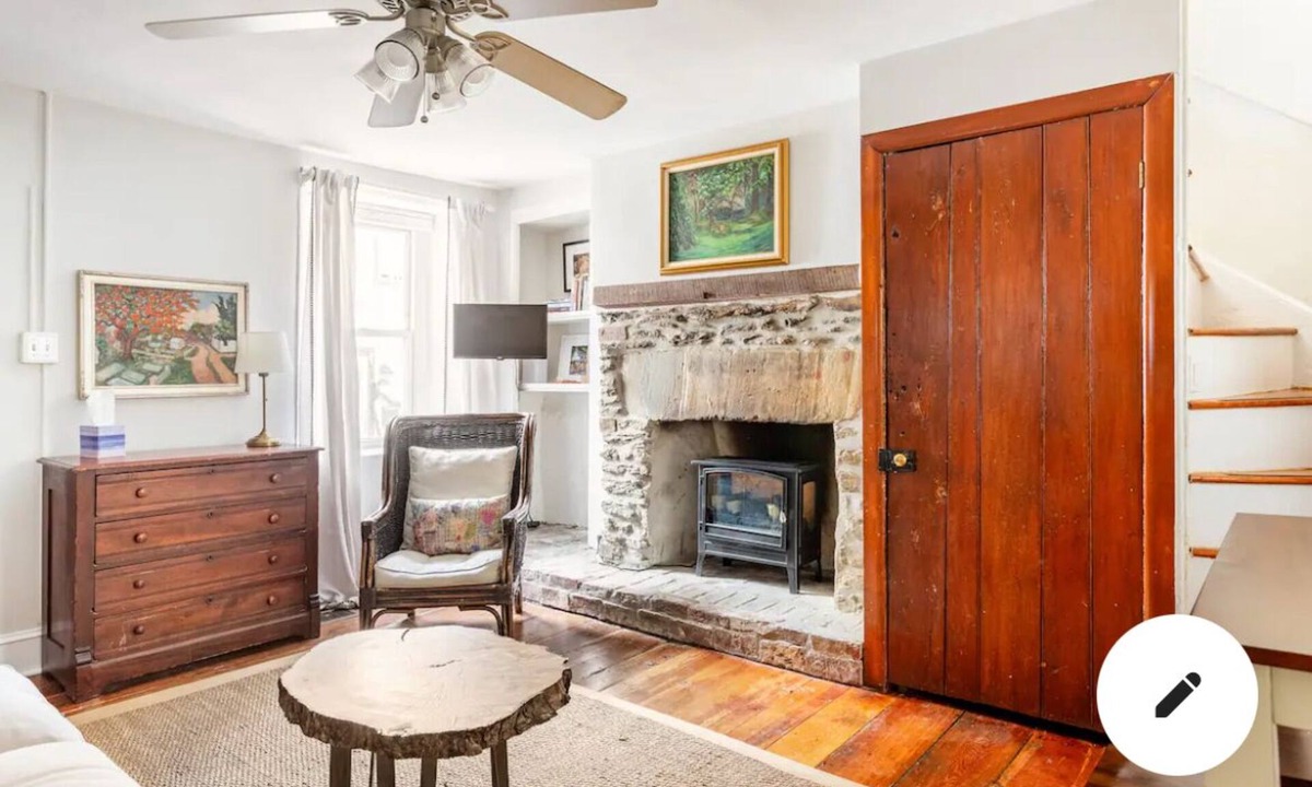 Manayunk Cottage | Trinity Cottage in Manayunk, Walk to Main Street, in the heart of Manayunk