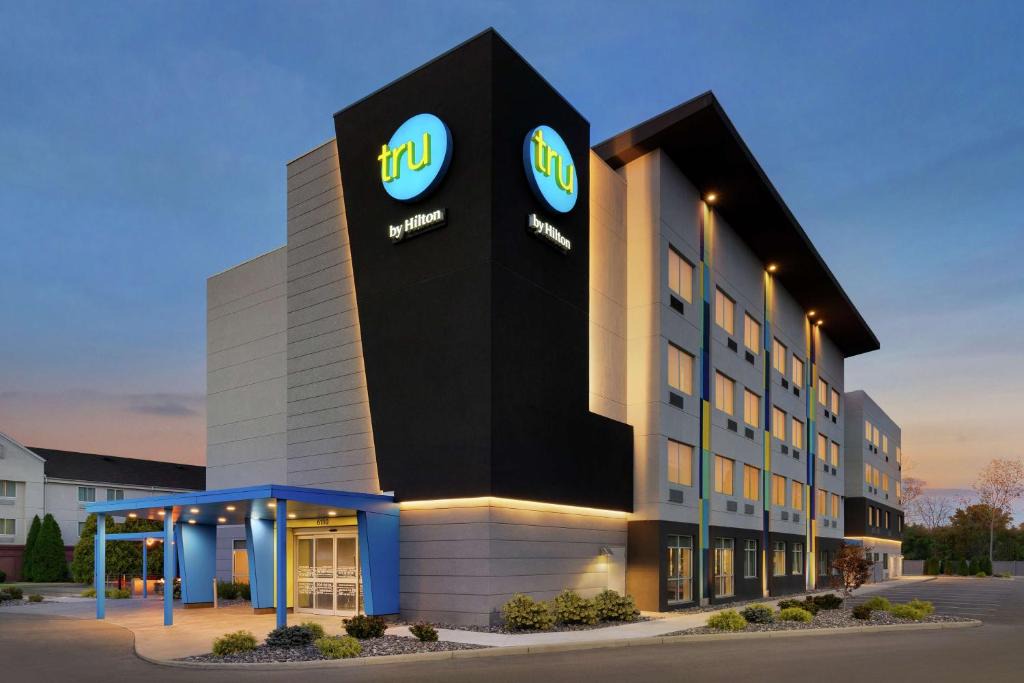 Sandusky Hotel | Tru By Hilton Sandusky, Oh
