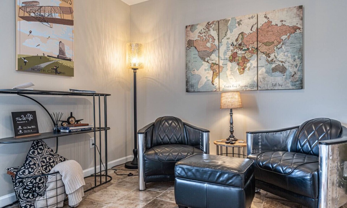 Carthage Apartment | Unique Aviator’s Retreat at Gilliam-McConnell Airfield (BQ1)