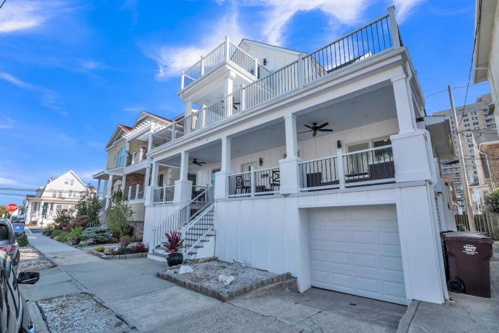 Ventnor City House | Unit 2 Beach block Sleeps 20 Ocean Views