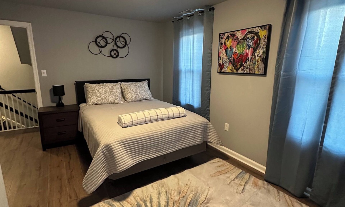 Westminster Apartment | Updated 3BR Apartment in Westminster – Family Friendly