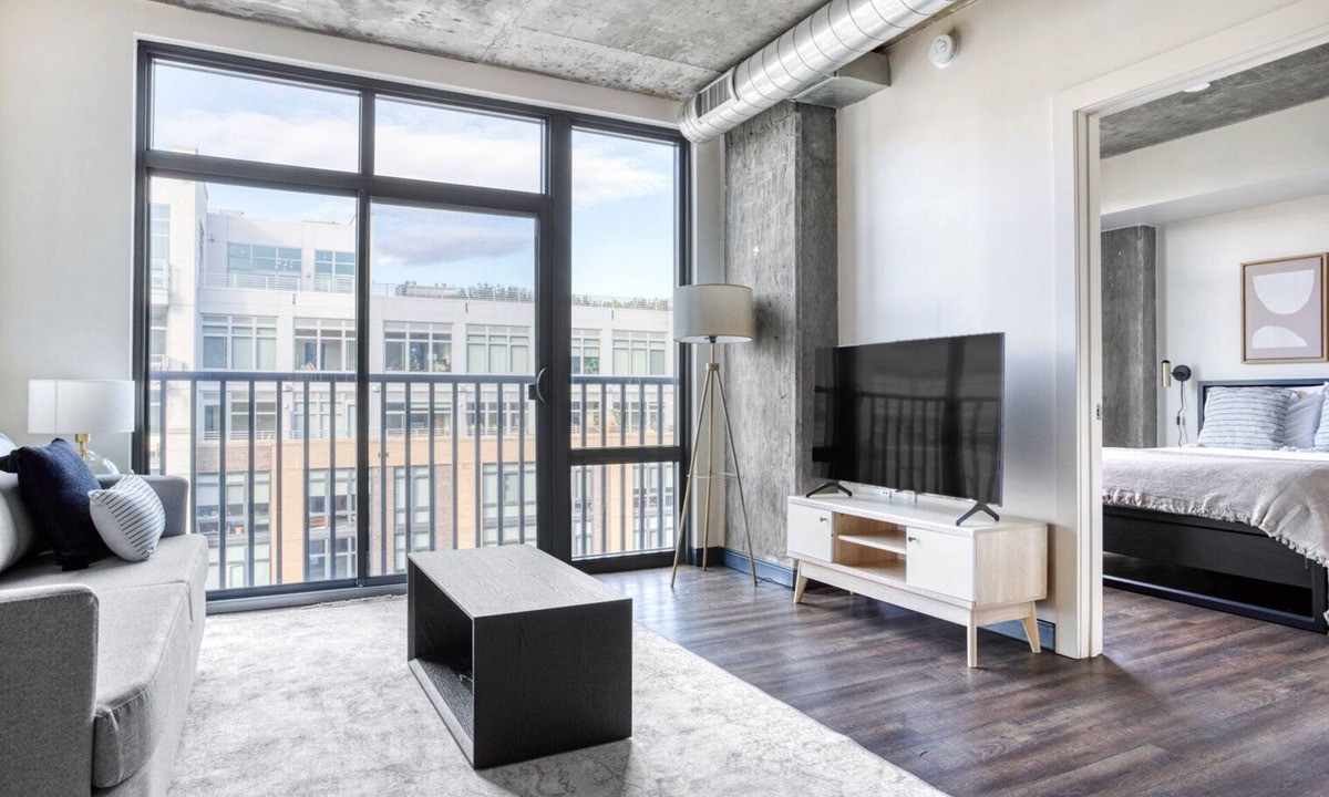 H Street Corridor Apartment | Upscale H Street 1BR w/Gym, W/D & Pool, across from WF, by Blueground