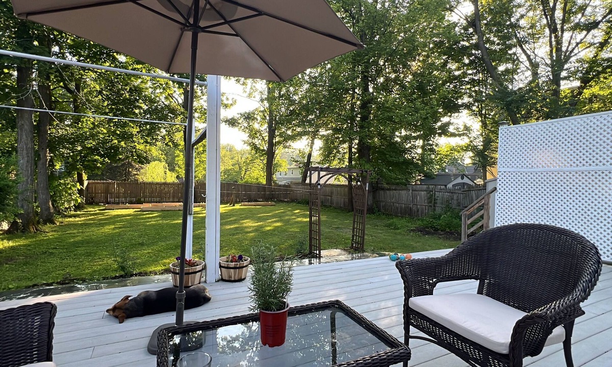 Kingston House | Uptown Getaway, walkable to amenities, restaurants, bars, & farmers market