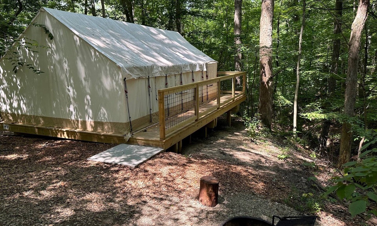 Cuyahoga Falls RV Rental | Valley Overlook, in heart of Cuyahoga Valley National Park - Glamping Tent S1