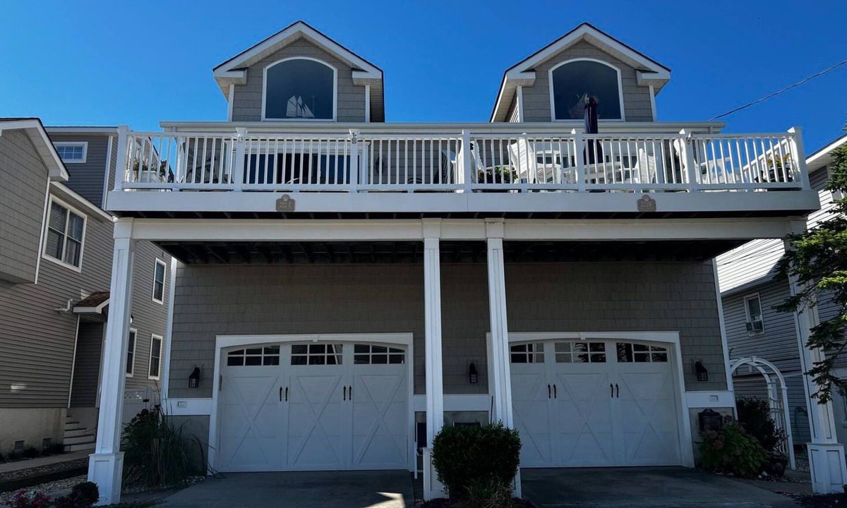 Townsend's Inlet House | Very close to the bay with views from the deck.