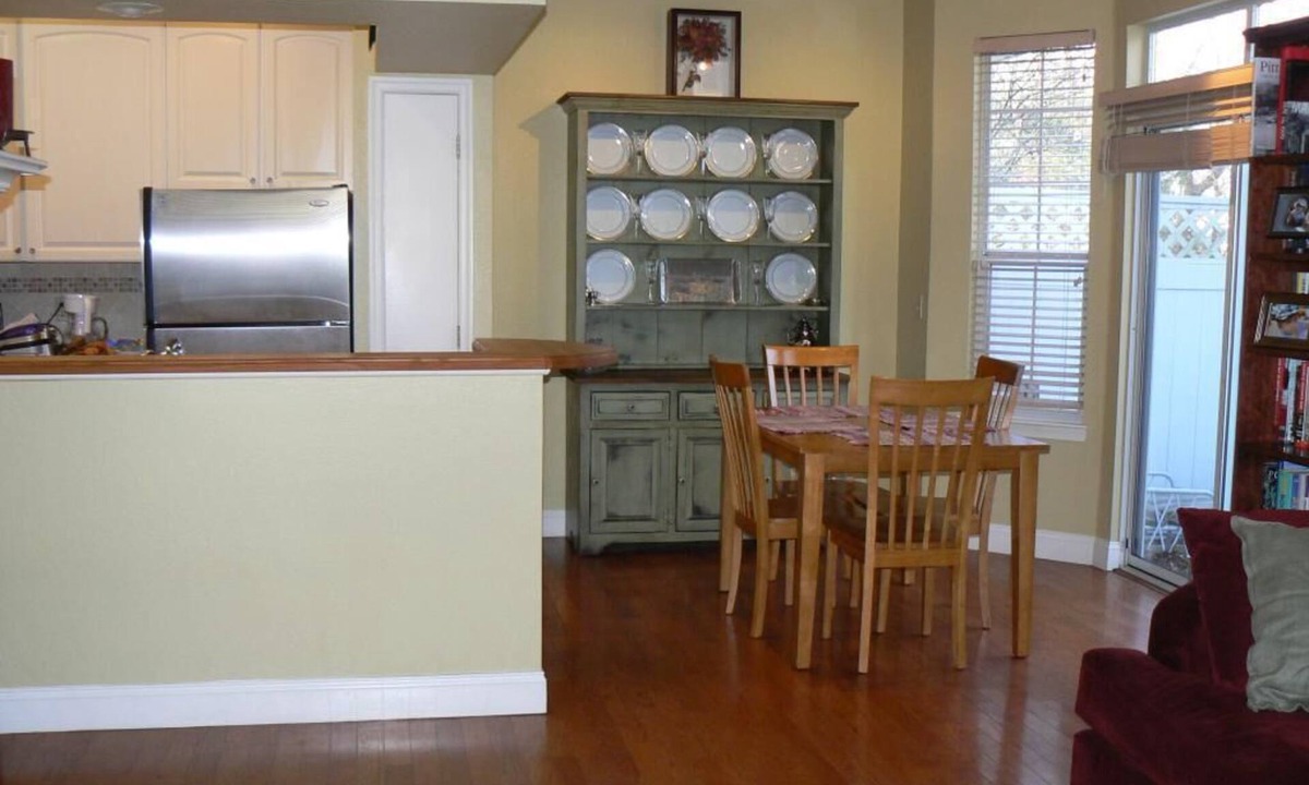 Pluckemin House | Walk to Shopping center 1hr NYC
