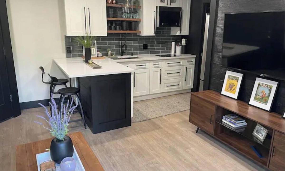 Harriman Villa | Walker Top Private Quiet Luxury 1 Br. Villa