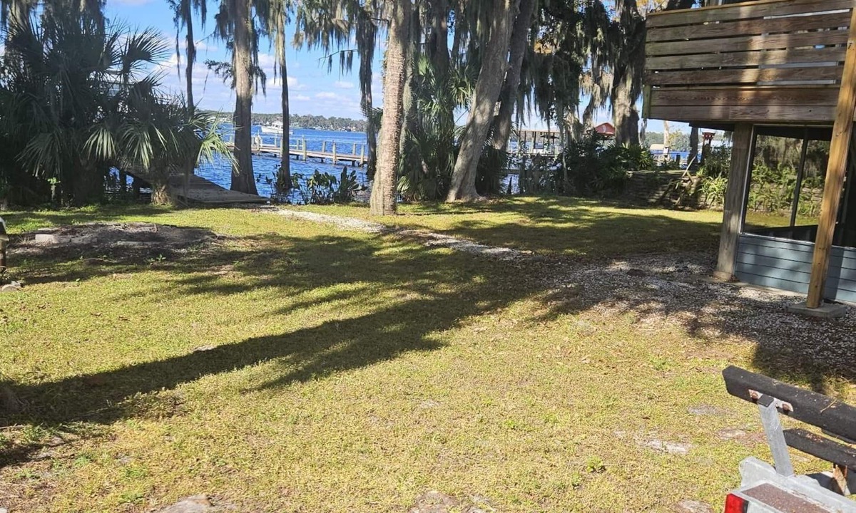Fruitland House | Water front home with a panoramic view of the gorgeous St. Johns River