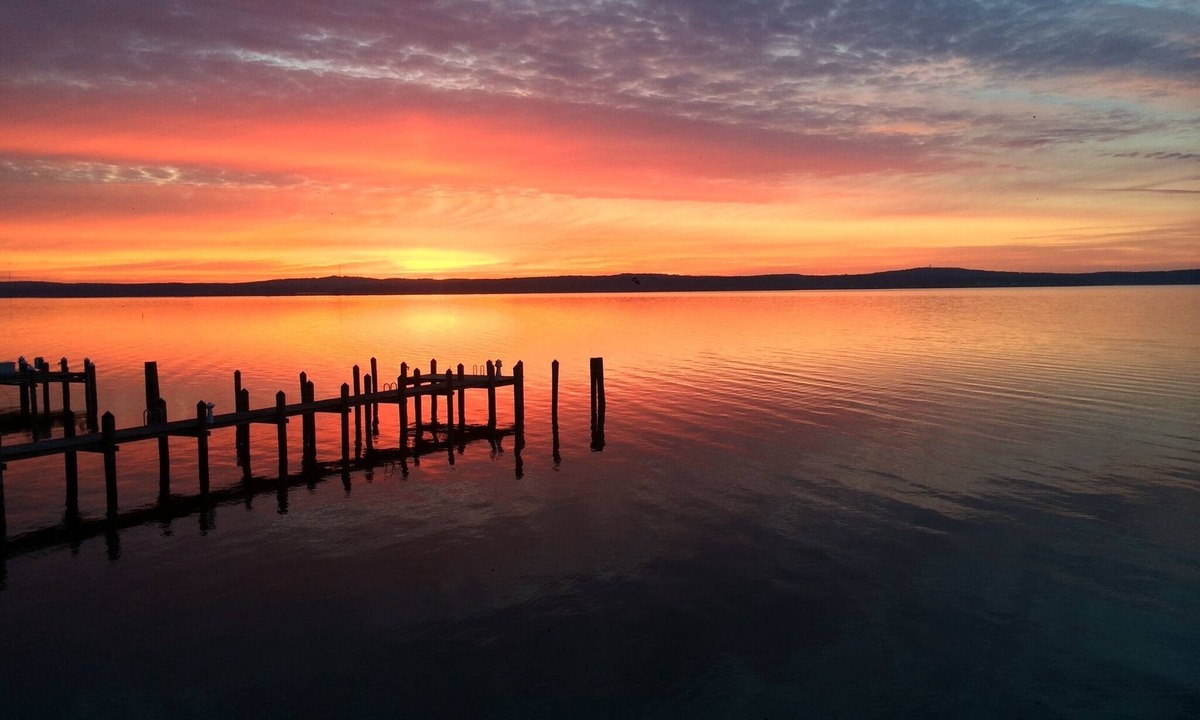 Perryville House | Waterfront house with amazing views. Top of the Chesapeake