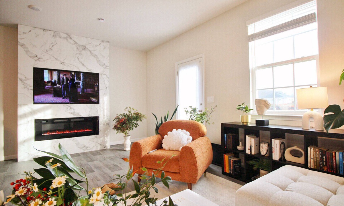 Luray House | ~Weekly 15% OFF~ Modern Charm w/Luxury Beds, Fireplace, Workspace