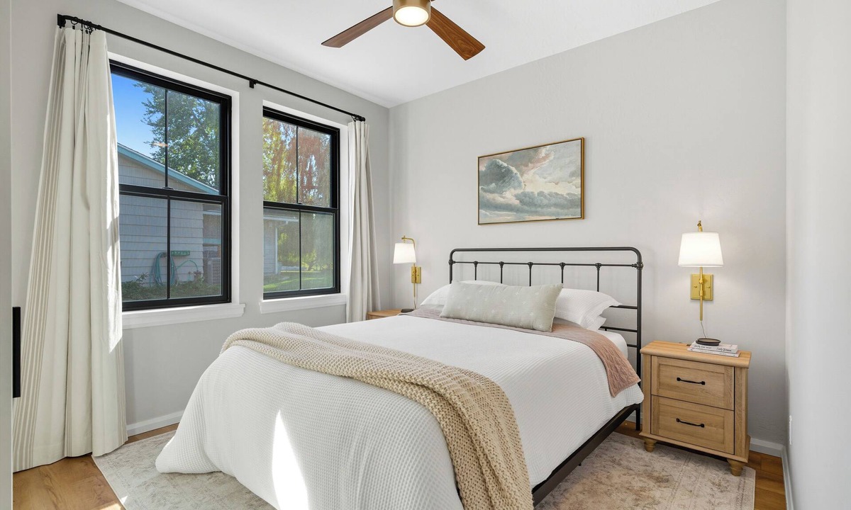 Sagle House | Welcome to Our Lakefront Guest Suite on Lake Pend Oreille
