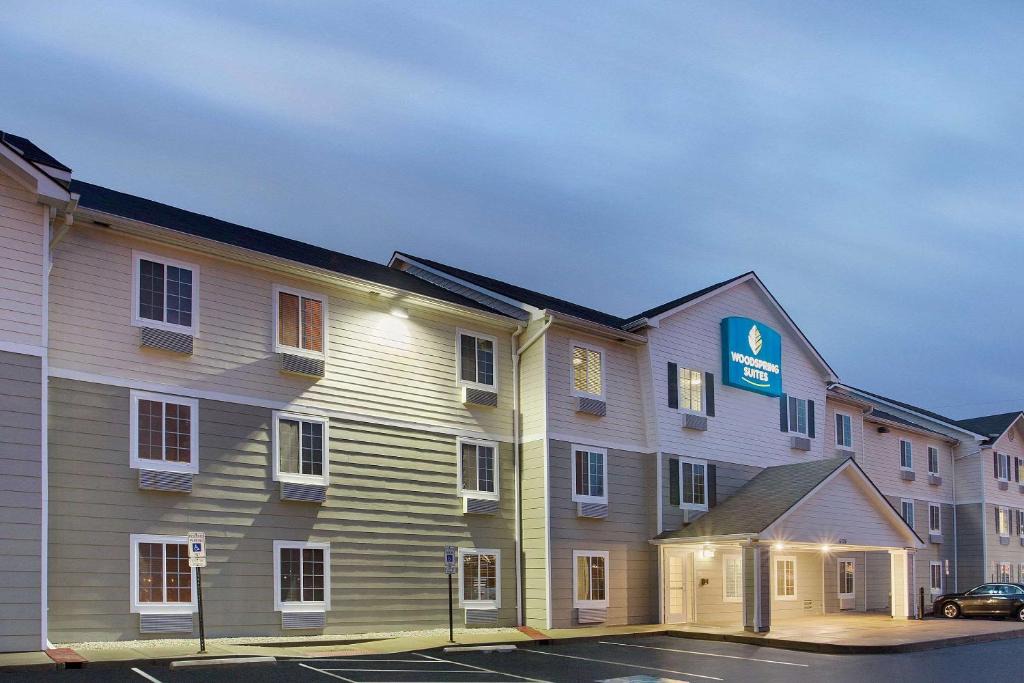 Parkdale Hotel | WoodSpring Suites Cincinnati Fairfield