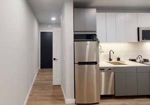 1 Bedroom Condo 340939 by Houzlet