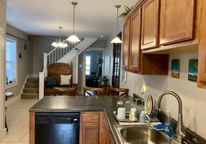 1900s Victorian In Historic Fountain Square. Discounts for Long Term Rentals!