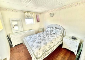 2 Bedroom 1 Bath Seasonal