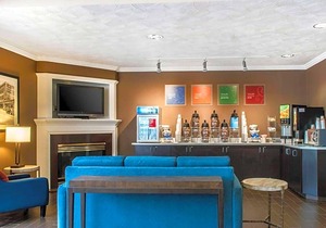 2-Star Hotel ∙ Comfort Suites Scranton near Montage Mountain