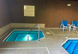2-Star Hotel ∙ Hampton Inn & Suites Chillicothe