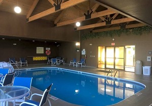 2-Star Hotel ∙ Hampton Inn & Suites Chillicothe