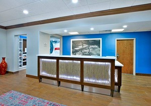 2-Star Hotel ∙ Hampton Inn & Suites Springboro