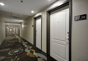2-Star Hotel ∙ Hampton Inn Defiance