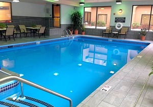 2-Star Hotel ∙ Hampton Inn Altoona