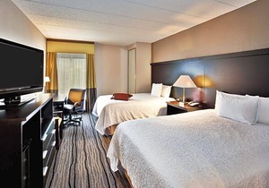 2-Star Hotel ∙ Hampton Inn Bowie