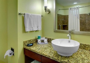 2-Star Hotel ∙ Holiday Inn Express & Suites Cross Lanes, an IHG Hotel